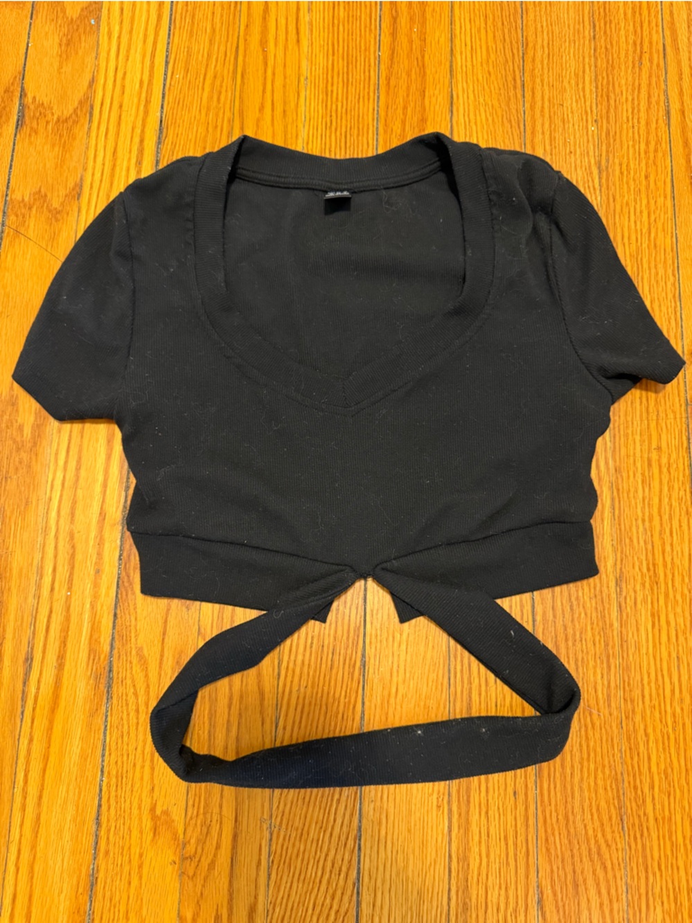SHEIN Black Halter Sports Crop Top
